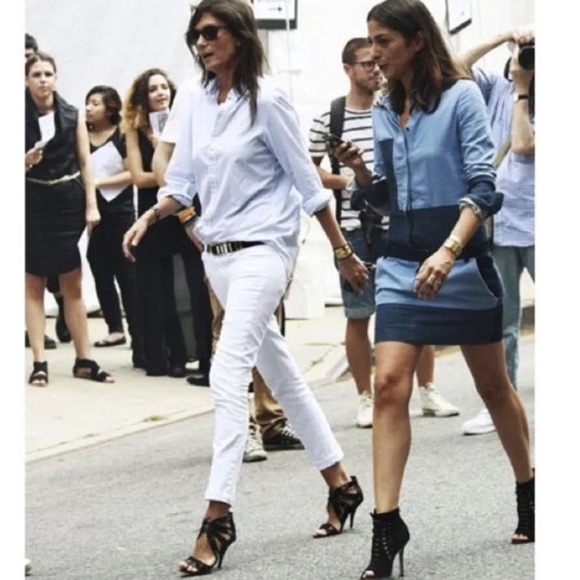 GIVENCHY
Mesh Accents Sandals
Size: 10.5 | IT 40.5 - Picture 11 of 12